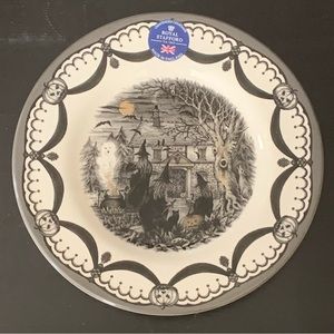 Royal Stafford Coven 8 5/8” Halloween Salad Plate - Witches Cauldron Pumpkin